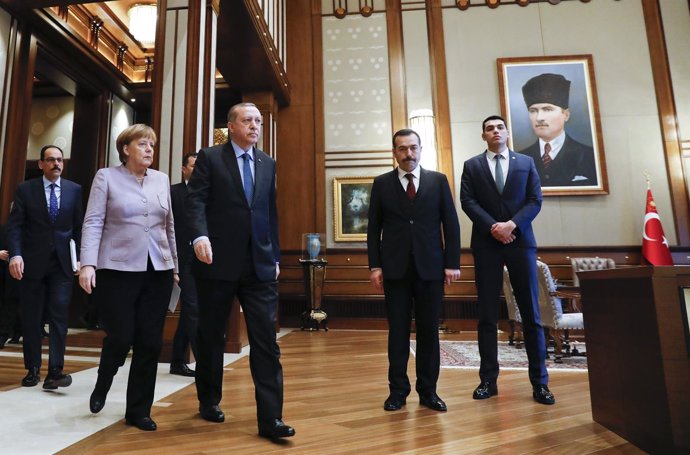 Angela Merkel y Recep Tayyip Erdogan se reúnen en Ankara.