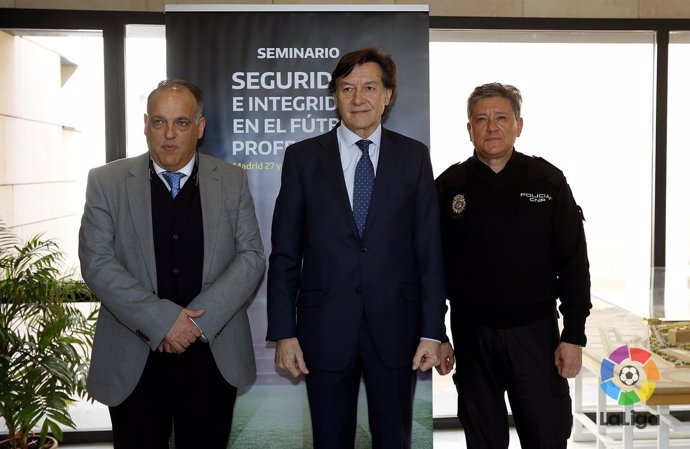 Tebas, Lete y  Juan Carlos Castro, Comisario General de Seguridad Ciudadana