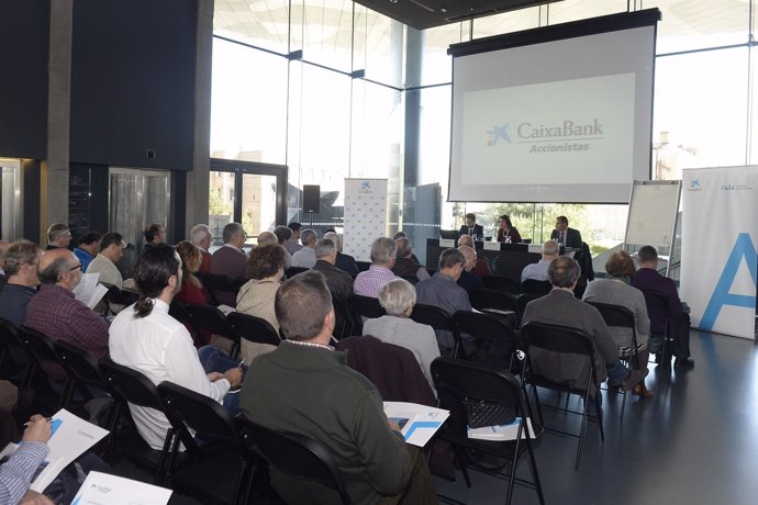 Jornada con accionistas de  CaixaBank en Zaragoza