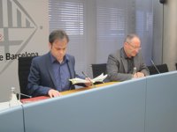Barcelona ordena el precinto del CIE y prevé llevar a Interior a los tribunales
