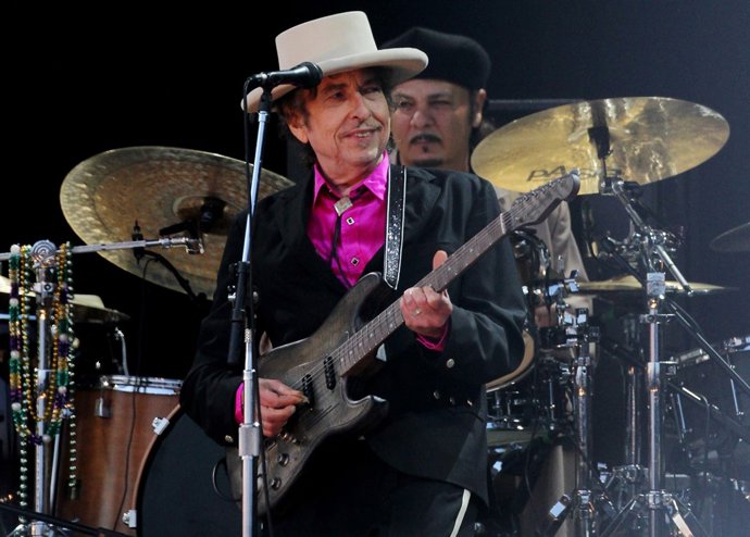 BOB DYLAN