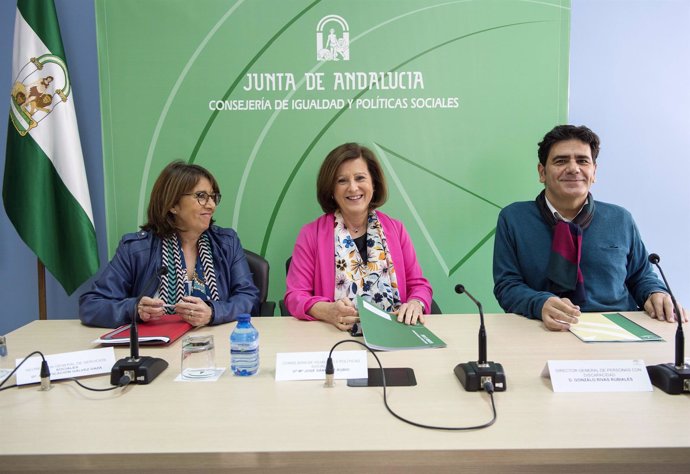La consejera andaluza de Igualdad y Políticas Sociales, María José Sánchez Rubio