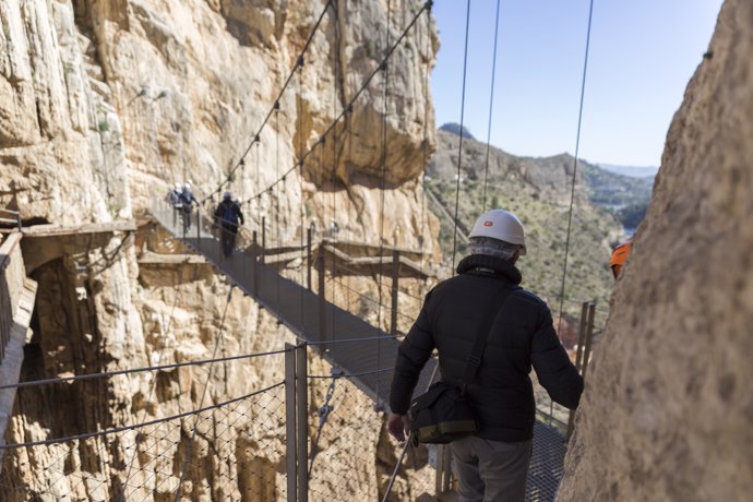 Caminito del Rey málaga paraje gaitanes desfiladero pasarela turismo turista 