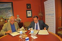 La Fundación Sevillana Endesa firma un convenio para organizar una exposición en Sevilla del artista Sergio Hernández