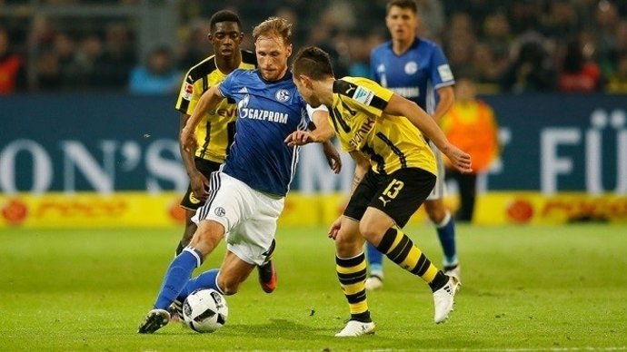 Benedikt Höwedes en el Borussia Dortmund - Schalke 04