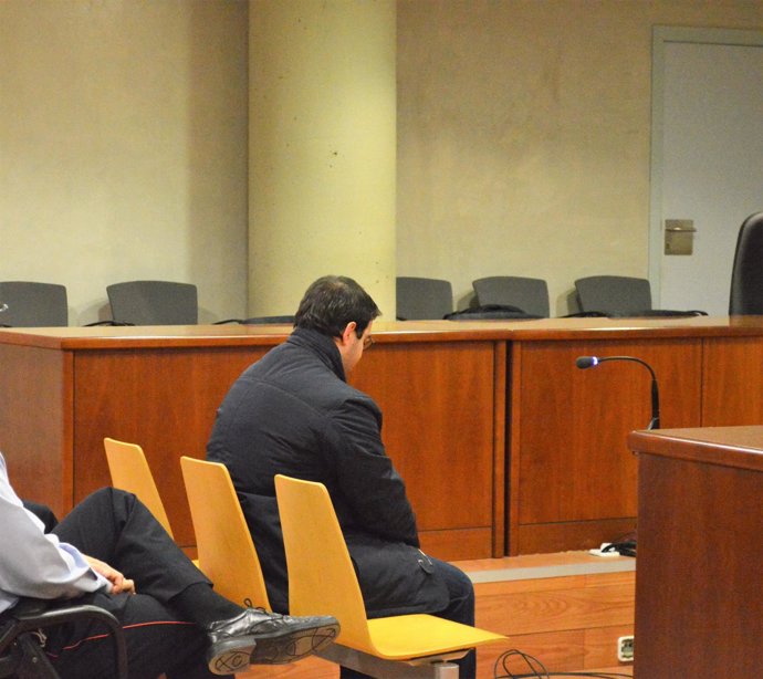 Alejandro R.V. En el juicio en el que se le acusaba de apuñalar a 5 personas