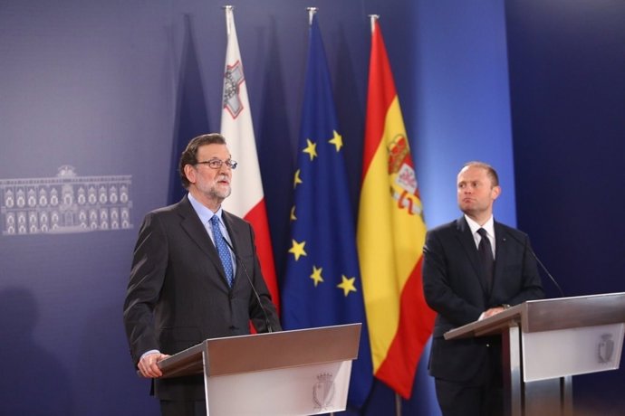 Mariano Rajoy i Joseph Muscat en roda de premsa 