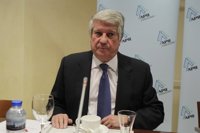 Arturo Fernández defiende la gestión "transparente" de la patronal madrileña