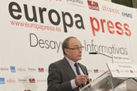 El gobernador del Banco de España percibió una retribución de 186.800 euros en 2016, un 1,54% más