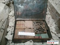 Localizan un arsenal de explosivos de la Guerra Civil en un monasterio de Vic