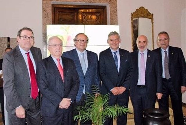 Embajador colombiano en Austria y empresariado turístico español
