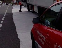 Inmovilizados dos camiones en la N-121-A por positivos en droga y alcohol de sus conductores