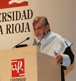Catedrático de Historia Moderna de la UR, José Luis Gómez Urdáñez