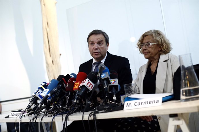 Manuela Carmena y Antonio Miguel Carmona