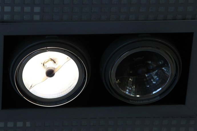 Foco, focos, luz, electricidad, energía