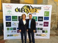 La Junta destaca los beneficios saludables de la miel y el aceite de oliva virgen en el marco de Óleomiel