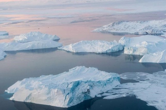 Icebergs en la costa de Groenlandia