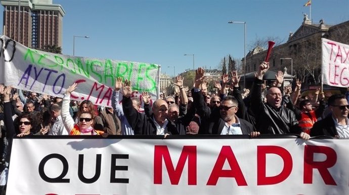 Manifestación de taxis en Madrid