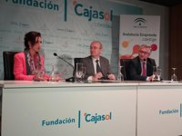 Junta y Cajasol convocan la IV edición de '100 Caminos al Éxito' para emprendedores