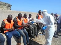 Llega a la isla de Alborán una patera con 33 hombres de origen subsahariano