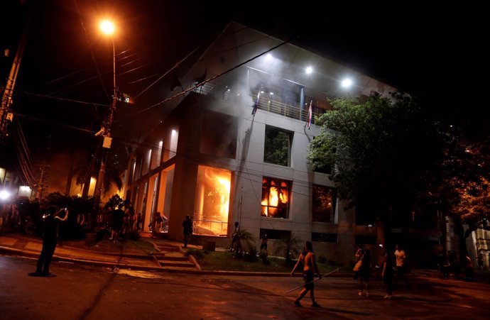 Incendio en el Congreso de Paraguay