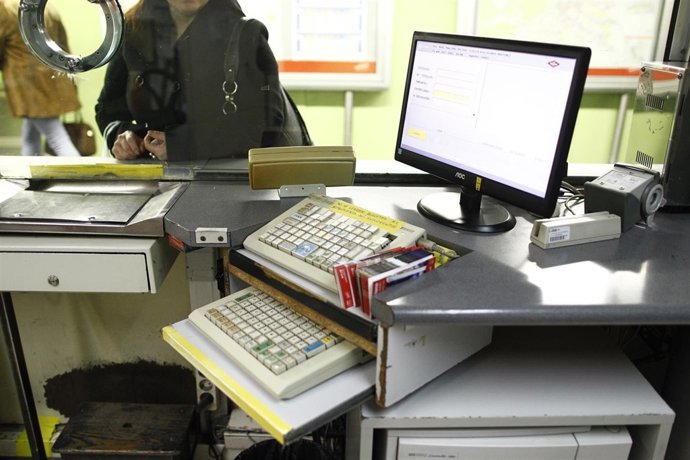Taquillero, taquilleros, taquilla, taquillas, vestíbulo, jefe de vestíbulo