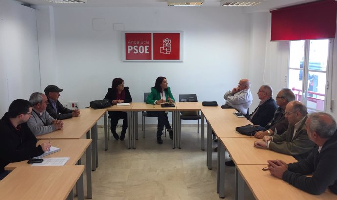 Reunión del PSOE de Huelva con representantes de emigrantes retornados