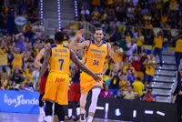 El Herbalife suma y sigue a costa de un irregular Barcelona