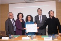 El Colegio de Médicos dona los 4.522 euros de la última fiesta infantil de Navidad a niños refugiados  