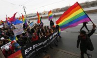 'Novaya Gazeta' acusa a la Policía chechena de asesinar a tres homosexuales en una redada contra la población LGBTQ