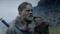El Rey Arturo se hace con Excálibur en el tráiler final