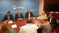 PP: "si Cs quiere que la moción prospere, lo hará con los votos de Podemos, que no condena el terrorismo de Otegui"