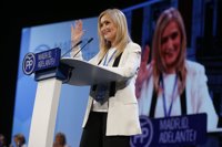 Cifuentes no ha hablado con Aguirre sobre la supuesta financiación ilegal de PP de Madrid y pide celeridad a la Justicia