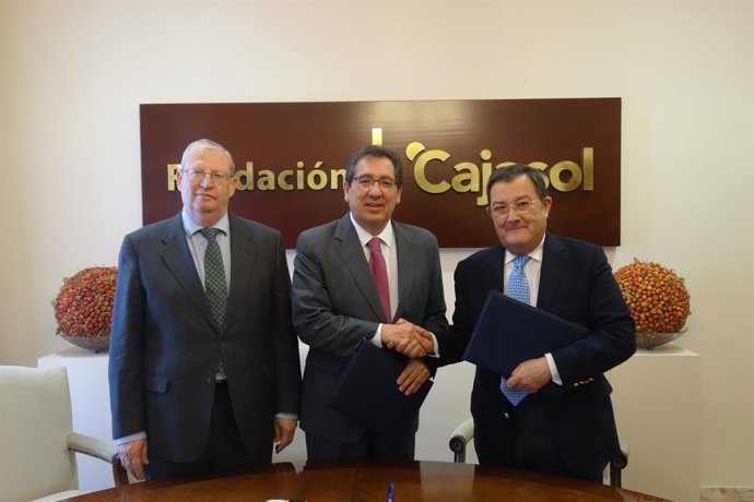 Acuerdo entre Fundación Cajasol y Consejo de Hermandades              