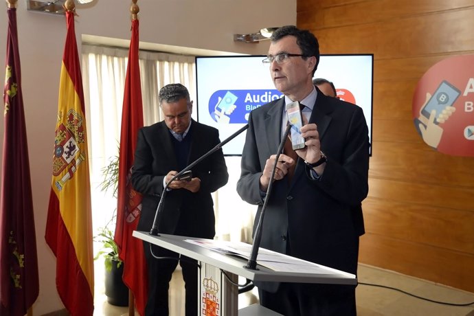 El alcalde presenta la aplicación Blabup en directo