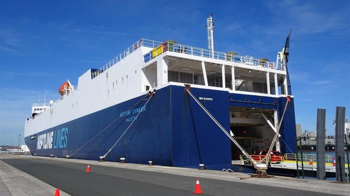 Buque de Neptune Lines        