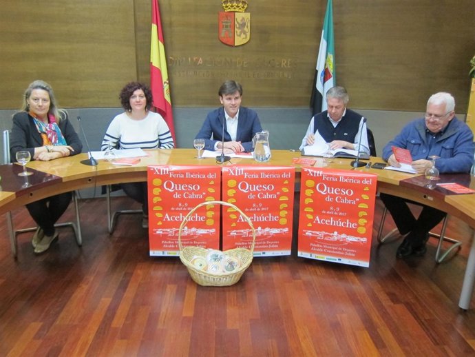 XIII Feria del Queso de cabra de Acehúche                        