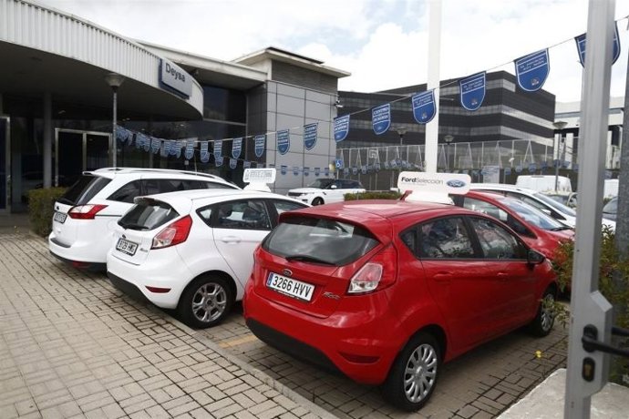 Las matriculaciones de coches. Foto de archivo