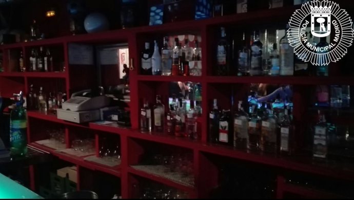 Desalojo de menores en un bar