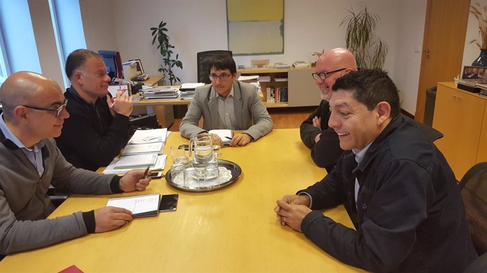 Reunión de Negueruela con representantes Eroski