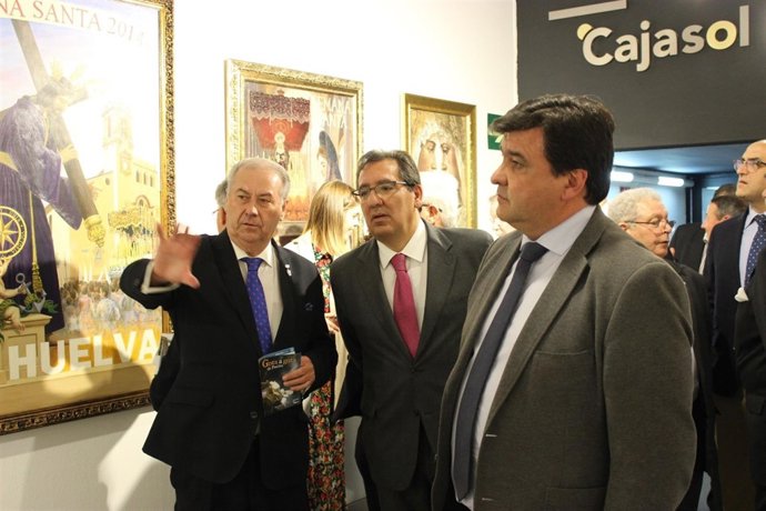 Inauguran una exposición sobre los carteles anunciadores de la Semana Santa. 