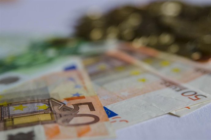 Monedes, moneda, billet. Billets, euro , euros, capital, efectiu, metàl·lic