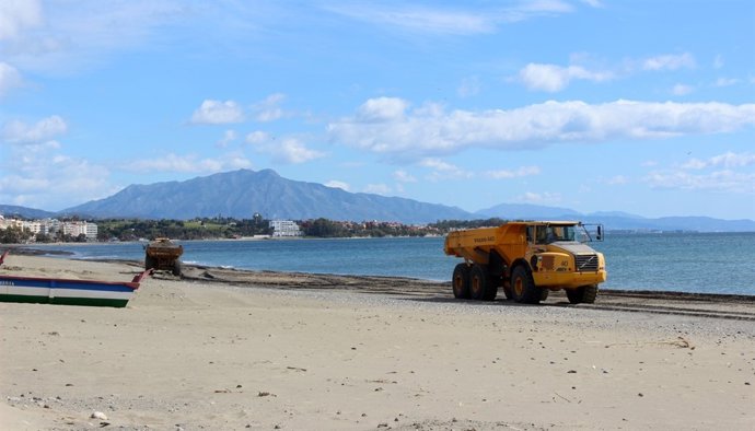 Playas estepona semana santa puesta a punto demarcación costas litoral obras