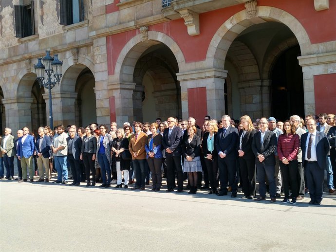 El Parlament fa un minut de silenci per les víctimes de Sant Petersburg