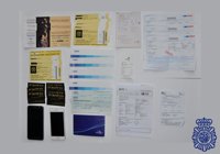 Detenidos tres individuos por estafar más de 100.000 euros por Internet en Ávila y Salamanca