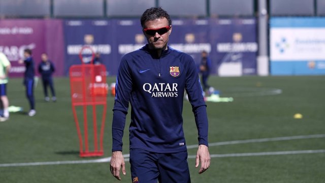 Luis Enrique entrenando al Barcelona