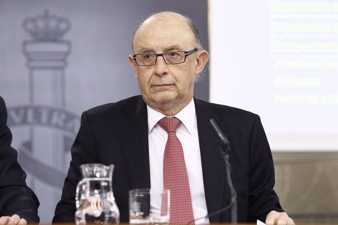 Cristóbal Montoro en la rueda de prensa tras el Consejo de Ministros