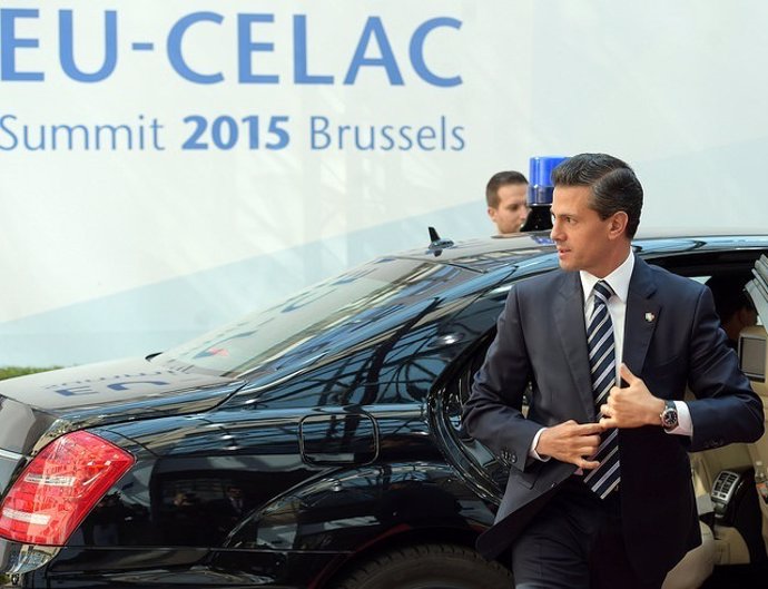 El presidente de México, Enrique Peña Nieto, llega a la cumbre UE-CELAC