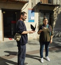 Una asociación animalista de Elche pedirá al juez que impida a un paso de Semana Santa usar estorninos vivos