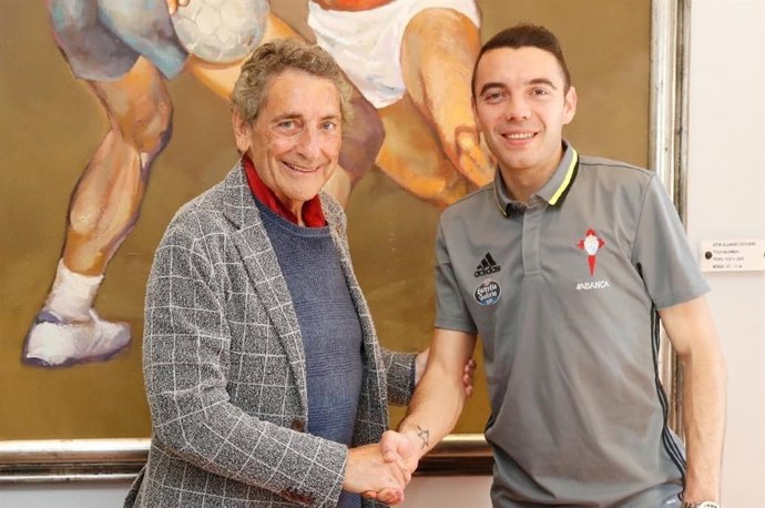 Iago Aspas renueva con el Celta